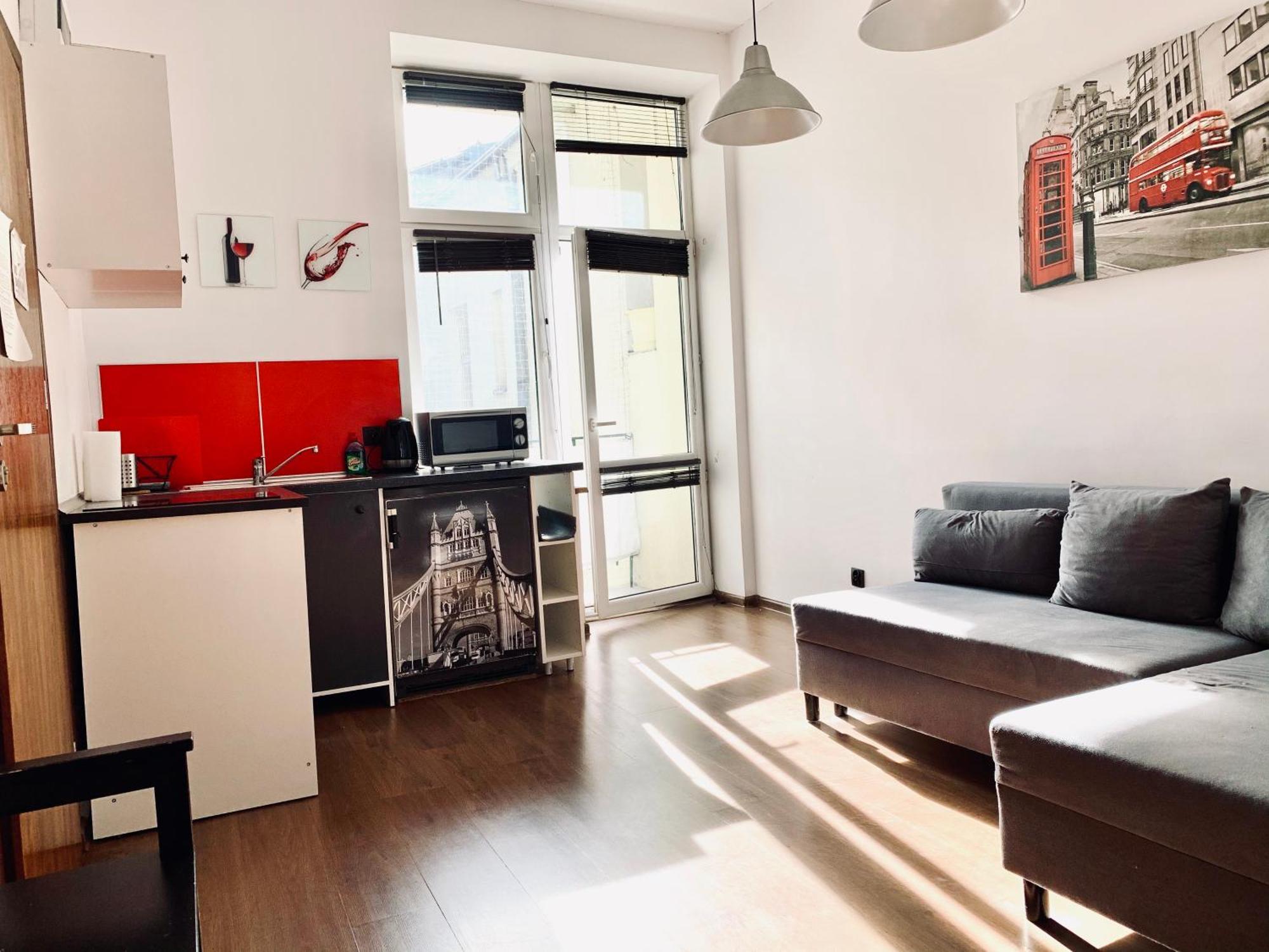 Near Main Square Apartment *